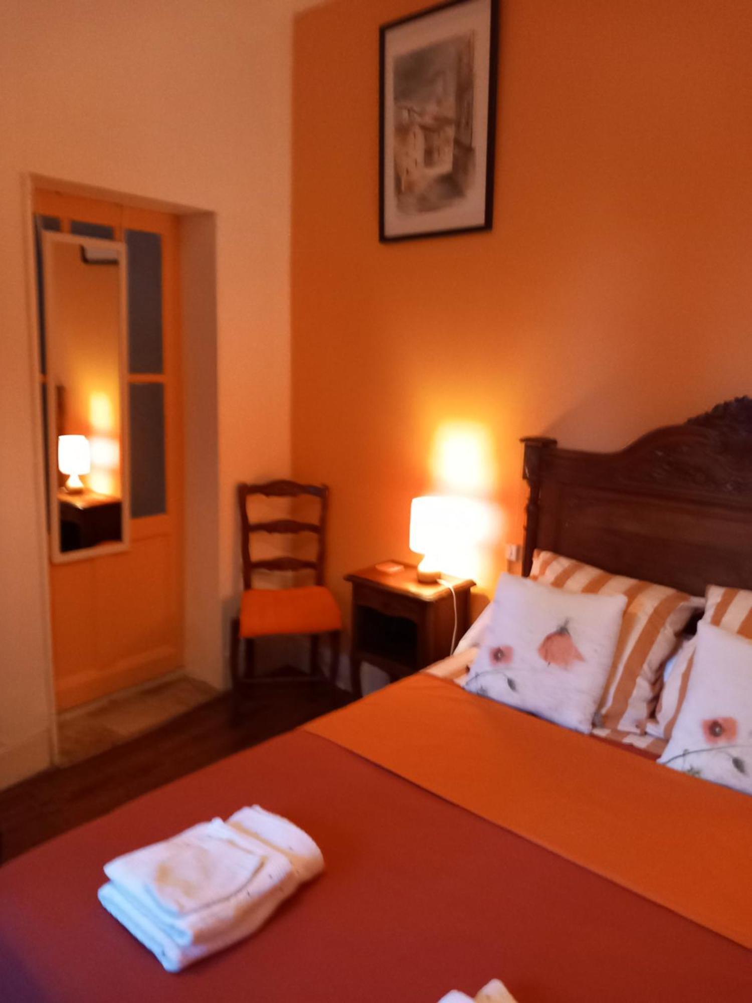 Chambre D'Hotes La Tour De Brazalem Nérac Buitenkant foto