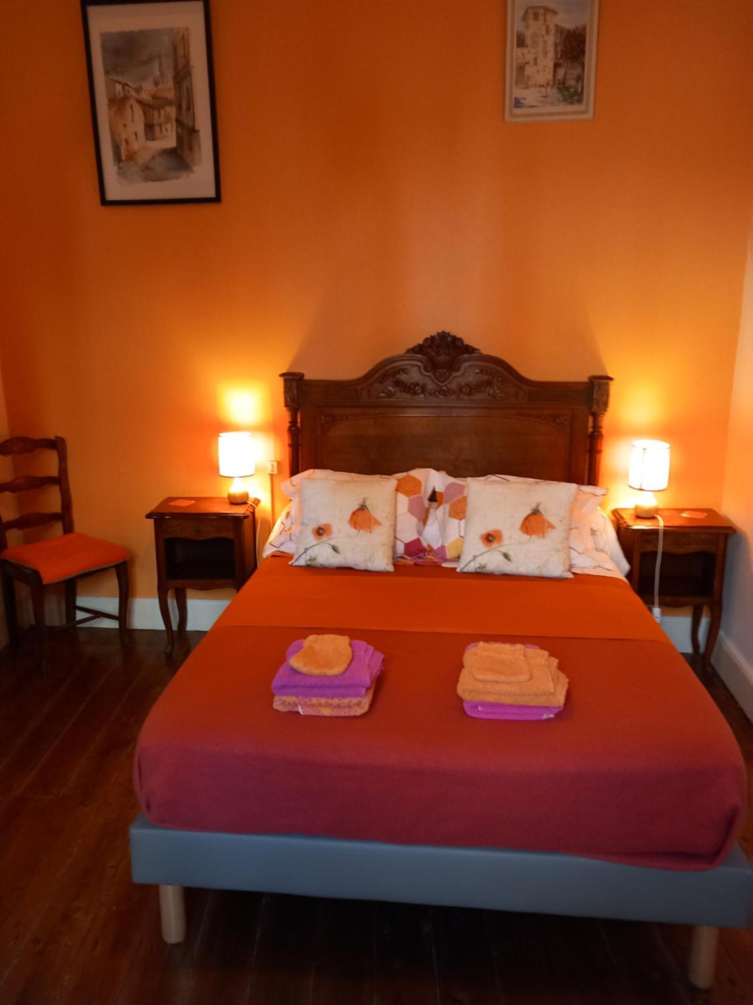 Chambre D'Hotes La Tour De Brazalem Nérac Buitenkant foto